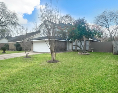 9843 Stableway Drive - Photo Thumbnail 1