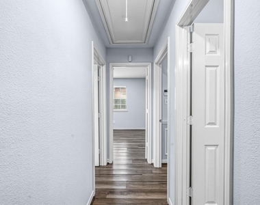 15007 Changing Oak Ridge Court - Photo Thumbnail 14