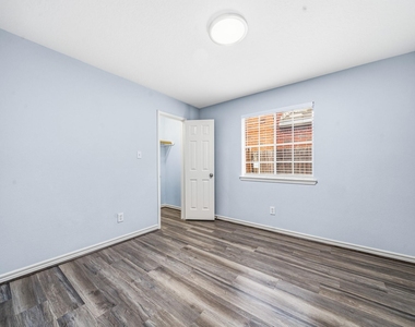15007 Changing Oak Ridge Court - Photo Thumbnail 19