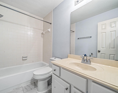 15007 Changing Oak Ridge Court - Photo Thumbnail 23
