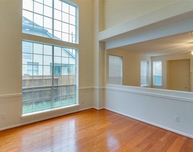 4019 Angel Springs Drive - Photo Thumbnail 6