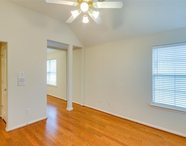 4019 Angel Springs Drive - Photo Thumbnail 41