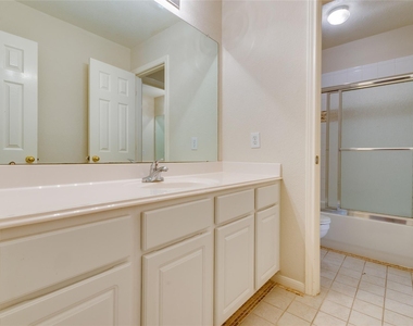 4019 Angel Springs Drive - Photo Thumbnail 28