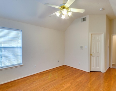 4019 Angel Springs Drive - Photo Thumbnail 40