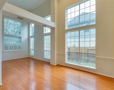 4019 Angel Springs Drive - Photo Thumbnail 7