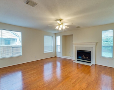 4019 Angel Springs Drive - Photo Thumbnail 9
