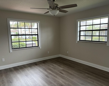 255 Paradise Boulevard - Photo Thumbnail 12