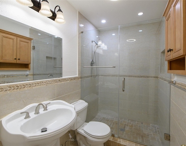 4110 Garden Springs Drive - Photo Thumbnail 12