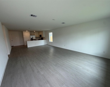 1531 Gardenia Grove Lane - Photo Thumbnail 5
