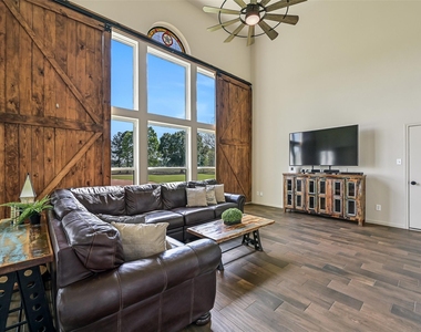 1404 Hollier Road - Photo Thumbnail 11