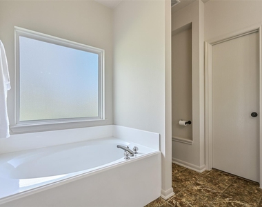 1404 Hollier Road - Photo Thumbnail 22