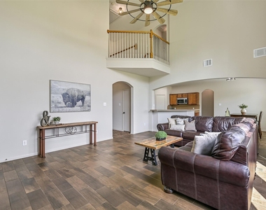 1404 Hollier Road - Photo Thumbnail 13
