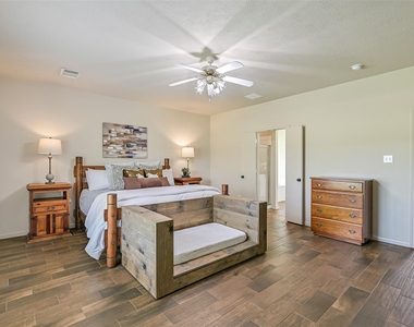 1404 Hollier Road - Photo Thumbnail 20