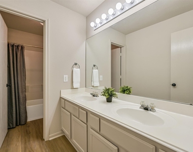 1404 Hollier Road - Photo Thumbnail 26
