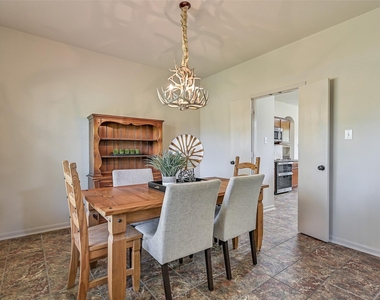 1404 Hollier Road - Photo Thumbnail 10