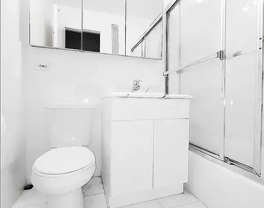 238 East 36th Street - Photo Thumbnail 4