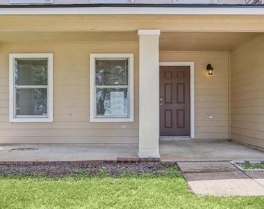 2218 Heath Ridge Lane - Photo Thumbnail 2