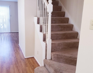 14333 Memorial Drive - Photo Thumbnail 4
