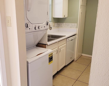 14333 Memorial Drive - Photo Thumbnail 2