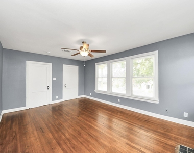 3012 Isabella Street - Photo Thumbnail 11