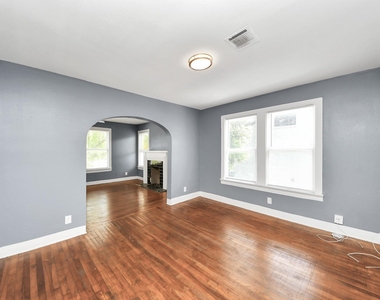 3012 Isabella Street - Photo Thumbnail 13
