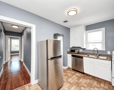 3012 Isabella Street - Photo Thumbnail 1