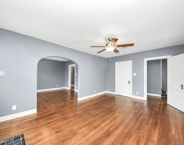 3012 Isabella Street - Photo Thumbnail 6