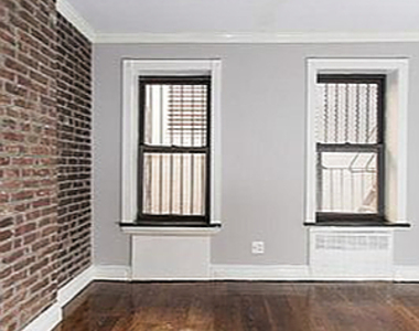 West 53 Street - Photo Thumbnail 2