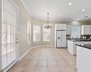 2923 Zachary Bend Lane - Photo Thumbnail 10