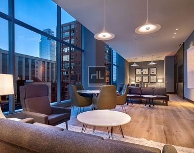West 31st Street - Photo Thumbnail 12