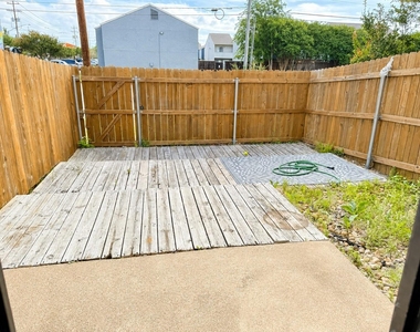 1902 Dartmouth Street - Photo Thumbnail 11