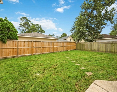 422 Laurel Pine Drive - Photo Thumbnail 11