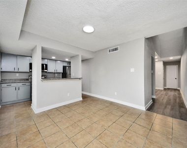 781 Country Place Drive - Photo Thumbnail 11