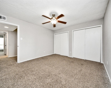 781 Country Place Drive - Photo Thumbnail 24