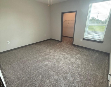 17448 N Eldridge Parkway - Photo Thumbnail 11