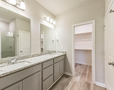 3420 Sunrise Drive - Photo Thumbnail 14