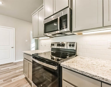 3420 Sunrise Drive - Photo Thumbnail 7