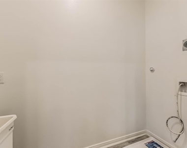 3420 Sunrise Drive - Photo Thumbnail 24