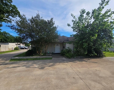 7201 Breen Drive - Photo Thumbnail 9