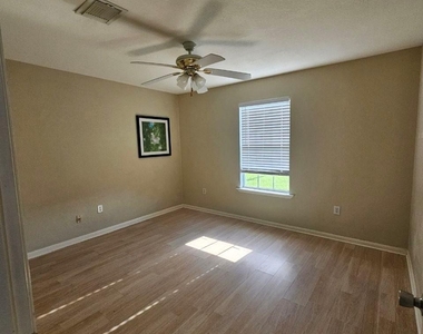 7201 Breen Drive - Photo Thumbnail 17