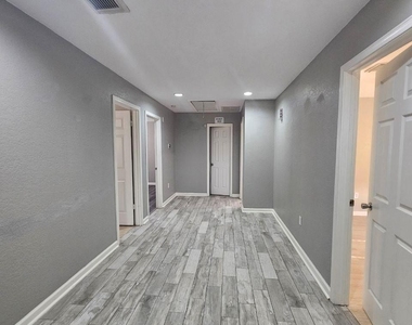 7201 Breen Drive - Photo Thumbnail 15