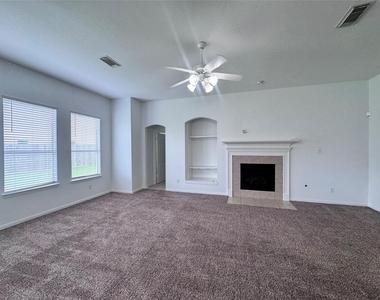 7502 Quiet Trace Lane - Photo Thumbnail 16