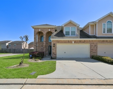 2007 Que Manor Drive - Photo Thumbnail 2