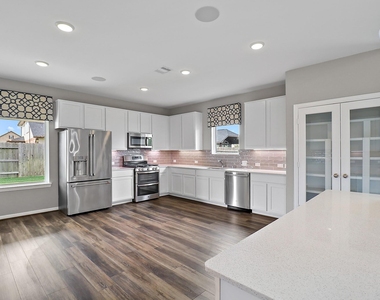 14307 Pecan Maple Drive - Photo Thumbnail 11