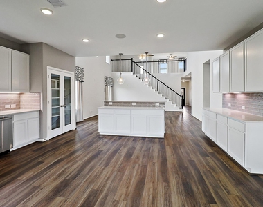 14307 Pecan Maple Drive - Photo Thumbnail 12