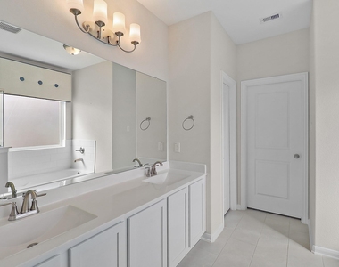 14307 Pecan Maple Drive - Photo Thumbnail 20