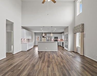14307 Pecan Maple Drive - Photo Thumbnail 4