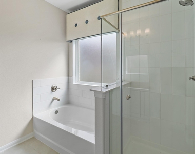 14307 Pecan Maple Drive - Photo Thumbnail 21