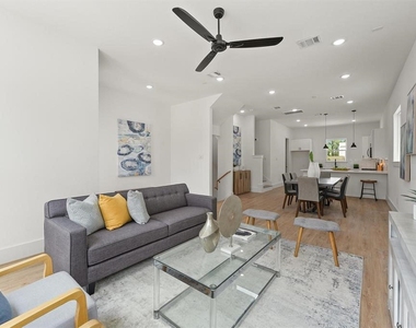 1207 Cavalcade Street - Photo Thumbnail 5