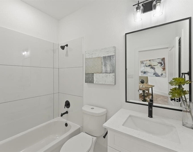 1207 Cavalcade Street - Photo Thumbnail 1